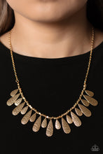 Load image into Gallery viewer, Compelling Confetti Gold Necklace
