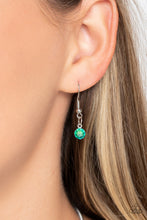 Load image into Gallery viewer, Lush Lattice Green Necklace