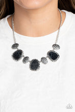 Load image into Gallery viewer, Badlands Border Black Necklace
