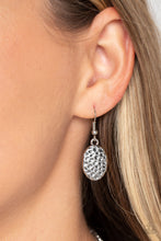 Load image into Gallery viewer, Badlands Border Black Necklace