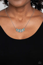 Load image into Gallery viewer, Lustrous Laurels Green Necklace