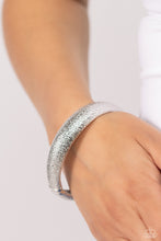 Load image into Gallery viewer, Rippling Reunion Silver Hinged Bracelet