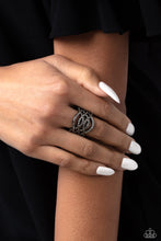 Load image into Gallery viewer, Interlocked Impression Black Ring