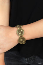Load image into Gallery viewer, Leave of Lace Brass Bracelet