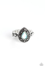 Load image into Gallery viewer, Opera Showcase Green Skinny Band Ring