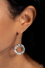 Load image into Gallery viewer, Rounded Redux Silver Necklace