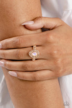 Load image into Gallery viewer, Opera Showcase Rose Gold Skinny Band Ring