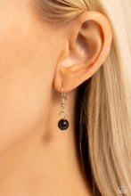 Load image into Gallery viewer, Maze STUNNER Black Necklace
