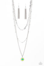 Load image into Gallery viewer, Burning Love Green Necklace