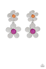 Load image into Gallery viewer, Fashionable Florals Pink Earrings