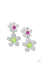 Load image into Gallery viewer, Fashionable Florals Green Earrings