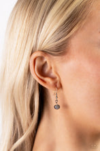 Load image into Gallery viewer, Glistening Gamut Blue Necklace