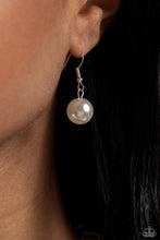 Load image into Gallery viewer, Modest Makeover White Necklace