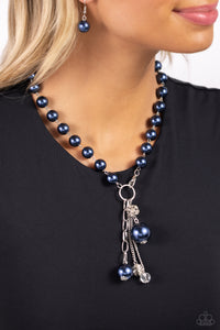 White Collar Welcome Blue Necklace