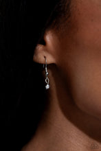 Load image into Gallery viewer, Backstage Beauty Silver Necklace