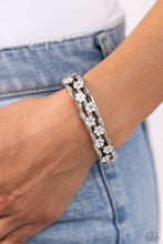 Load image into Gallery viewer, Scattered Springtime White Bracelet