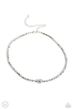 Load image into Gallery viewer, Tasteful Triangles Silver Choker