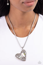 Load image into Gallery viewer, Tilted Trailblazer Green Necklace