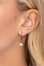 Load image into Gallery viewer, Glistening Gallery Black Choker