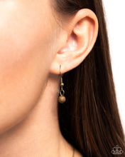 Load image into Gallery viewer, Seashell Simplicity Brass Necklace