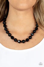 Load image into Gallery viewer, Popping Promenade Black Necklace