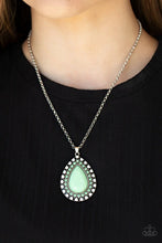 Load image into Gallery viewer, DROPLET Like It’s Hot Green Necklace