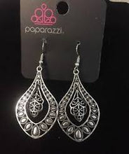 Load image into Gallery viewer, Arabian Affair Silver Earrings