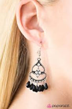 Load image into Gallery viewer, Aruba Allure Black Earrings