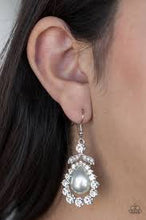 Load image into Gallery viewer, Award Winning Shimmer White Earrings