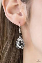 Load image into Gallery viewer, Blazing Beauty Black Earrings