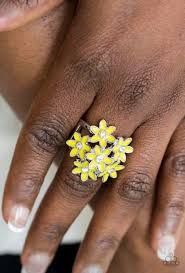 Blooming Bouquet Yellow Ring - Angie's $5.00 Bling