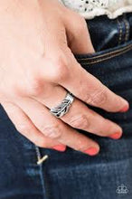 Load image into Gallery viewer, Bright As a Feather Silver Skinny Band Ring