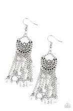 Load image into Gallery viewer, Daisy Daydream White Earrings