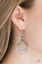 Load image into Gallery viewer, Dazzling Date Night Silver Earrings