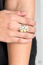 Load image into Gallery viewer, Diamond Daises Yellow Ring - Angie&#39;s $5.00 Bling