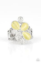 Load image into Gallery viewer, Diamond Daises Yellow Ring - Angie&#39;s $5.00 Bling