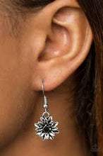 Load image into Gallery viewer, Diamonds and Daisies Black Earrings