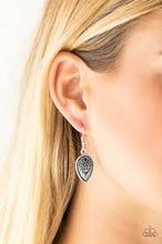 Load image into Gallery viewer, Distance Pasture Black Earrings