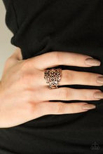 Load image into Gallery viewer, Divinely Daisy Copper Ring - Angie&#39;s $5.00 Bling