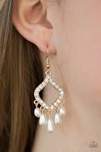 Load image into Gallery viewer, Divinely Diamond Gold Earrings