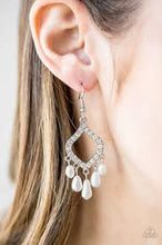 Load image into Gallery viewer, Divinely Diamond White Earrings