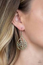 Load image into Gallery viewer, Enchanted Vines Brass Earrings