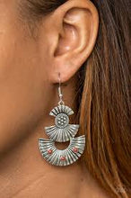 Load image into Gallery viewer, Far East Brown Earrings