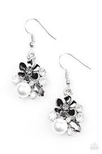 Load image into Gallery viewer, Floral Oasis Black Earrings