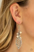 Load image into Gallery viewer, Forest Frontier White Earrings