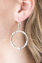 Load image into Gallery viewer, Glitter Gathering White Earrings