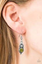 Load image into Gallery viewer, Glittering Grandeur Green Earrings