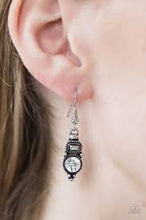 Load image into Gallery viewer, Glittering Grandeur White Earrings