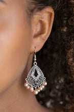 Load image into Gallery viewer, Gracefully Gatsby Brown Earrings
