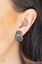 Load image into Gallery viewer, Idol Shine Black Clip On Earrings